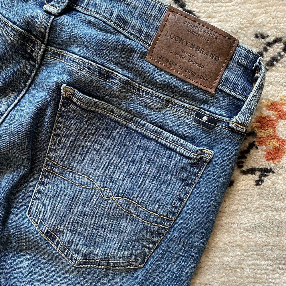 Sweet Straight Lucky Brand size 4/27